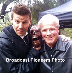 boreanaz david roberts dave philadelphia bones victim unknown member left right broadcastpioneers newsletter